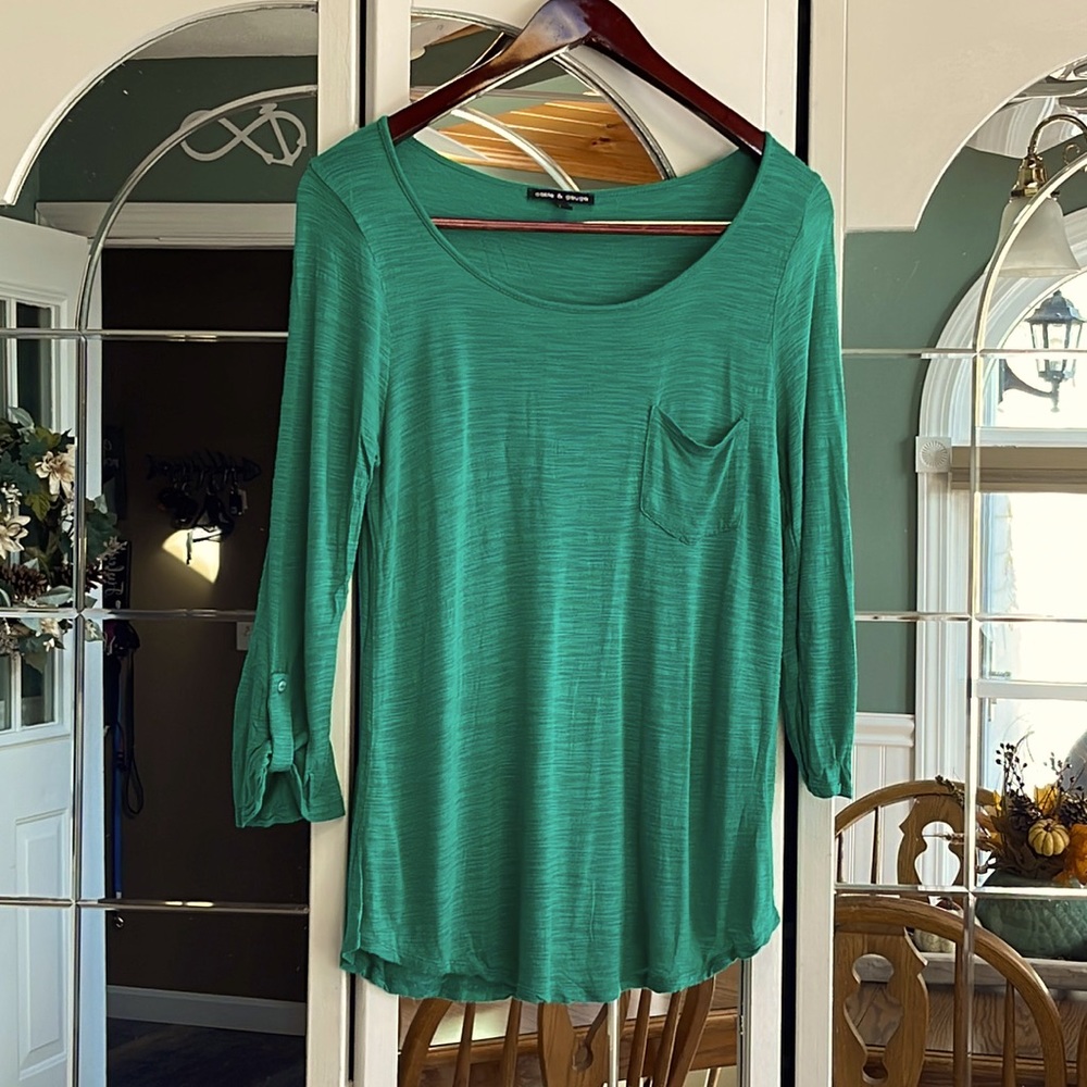 Women’s Long Sleeve Tee